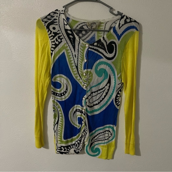 Camellia Sweaters - Camellia Cardigan Sweater artsy pattern size S lightweight